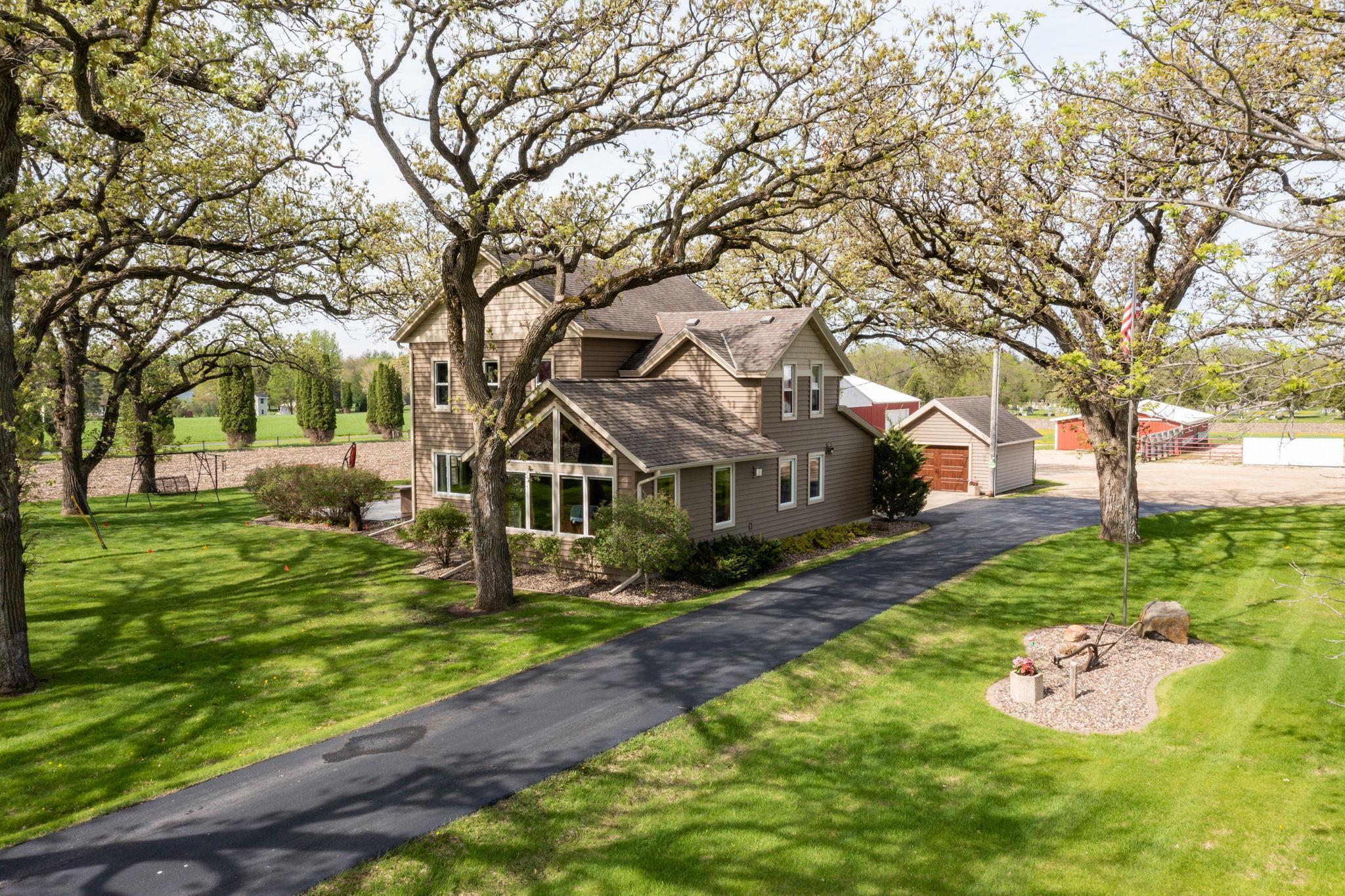 Property Photo: 44433 County 6 Boulevard MN 55992