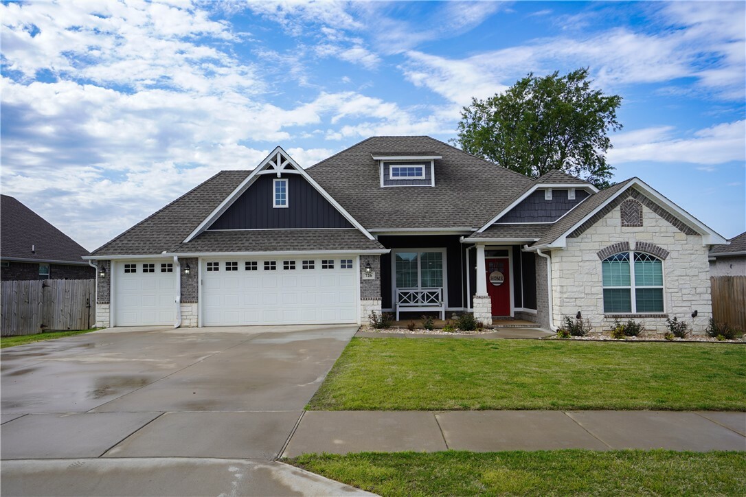 Property Photo:  726 Macdonald Drive  AR 72751 