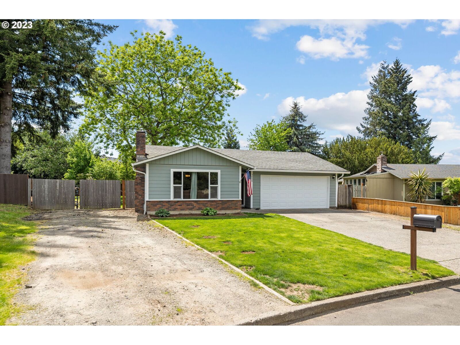 Property Photo:  3808 NE 143rd Ave  WA 98682 