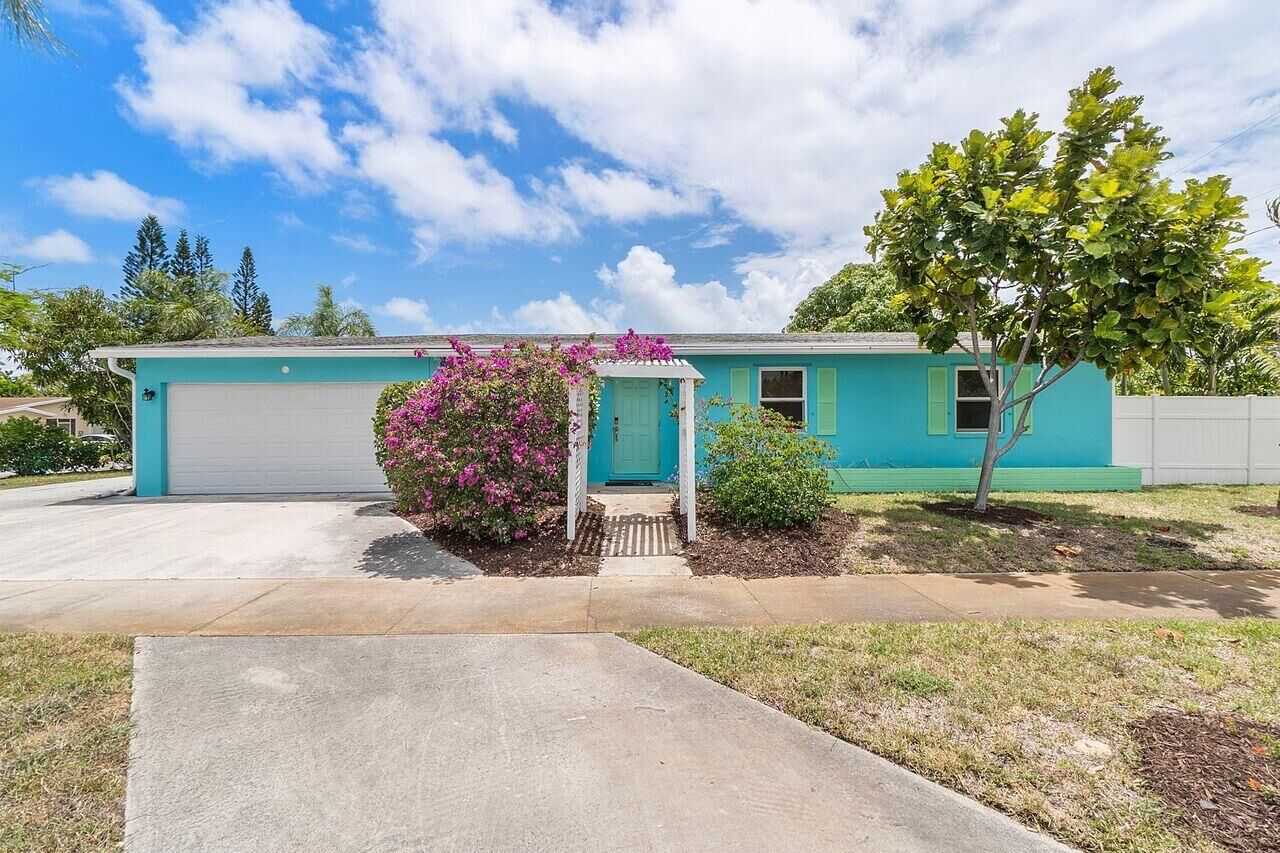 Property Photo:  102 SW 7th Street  FL 33426 