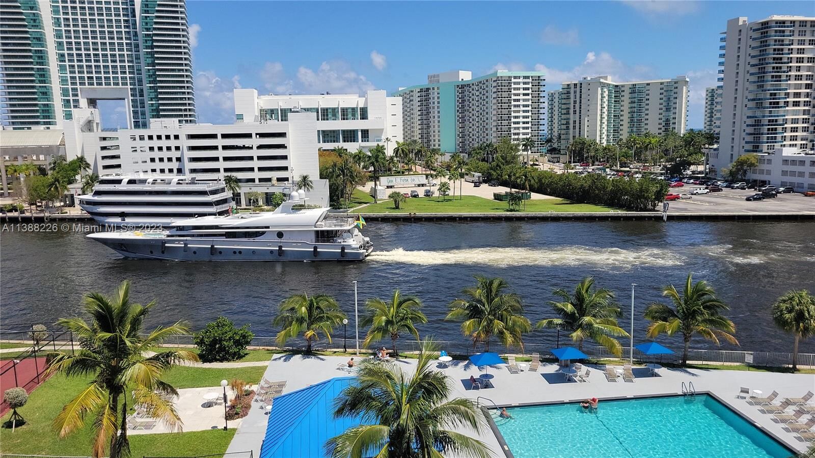 Property Photo:  200 Leslie Dr 904  FL 33009 