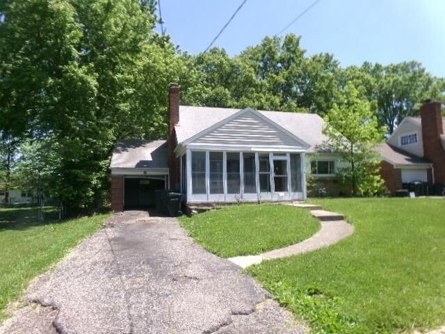 Property Photo:  7886 Bobolink Dr  OH 45224 