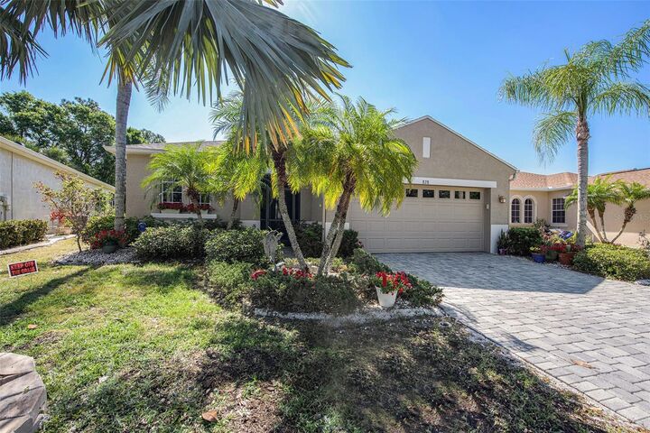Property Photo:  828 King Leon Way  FL 33573 