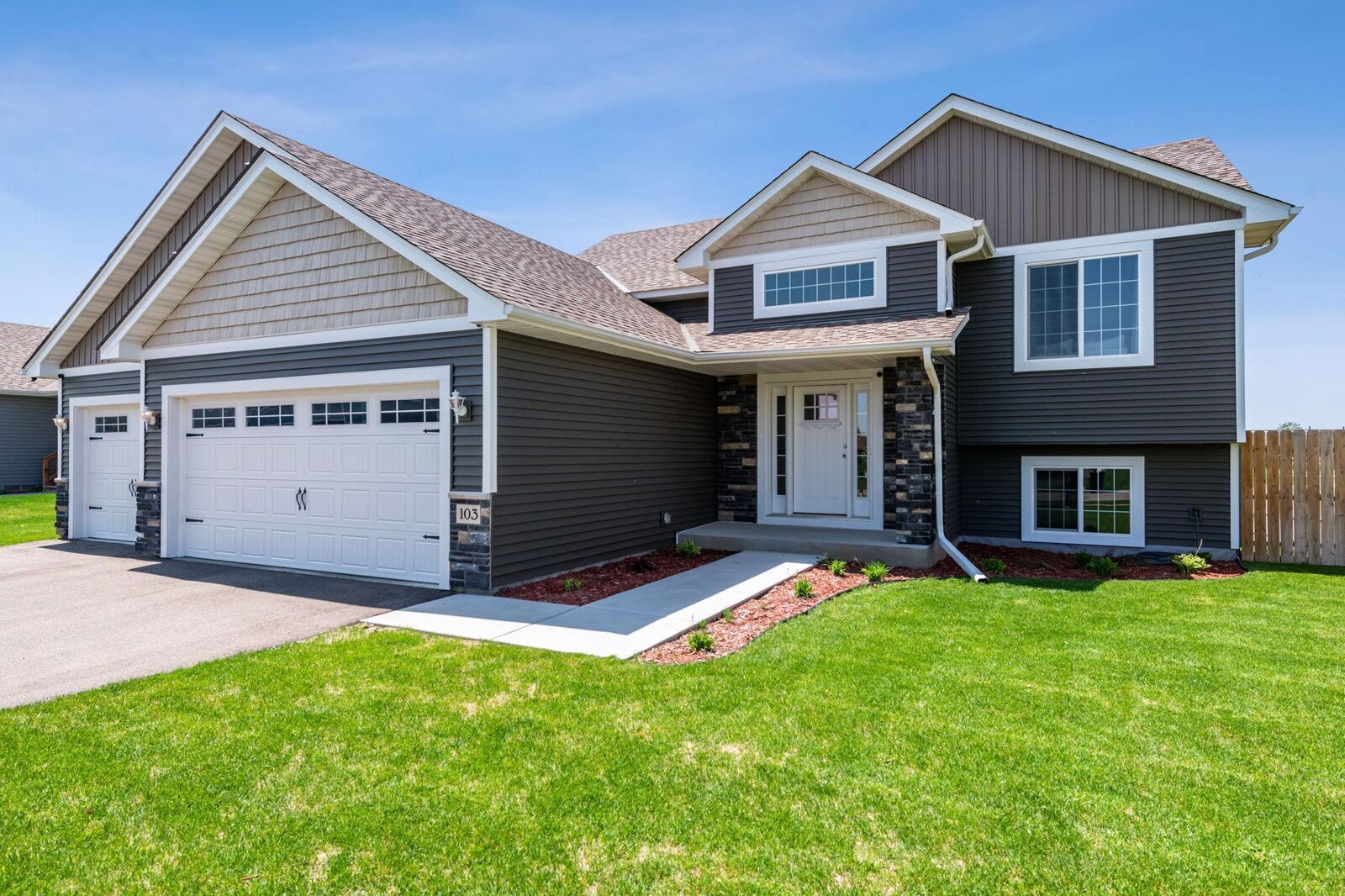 Property Photo: 103 9th Ave SE MN 55040