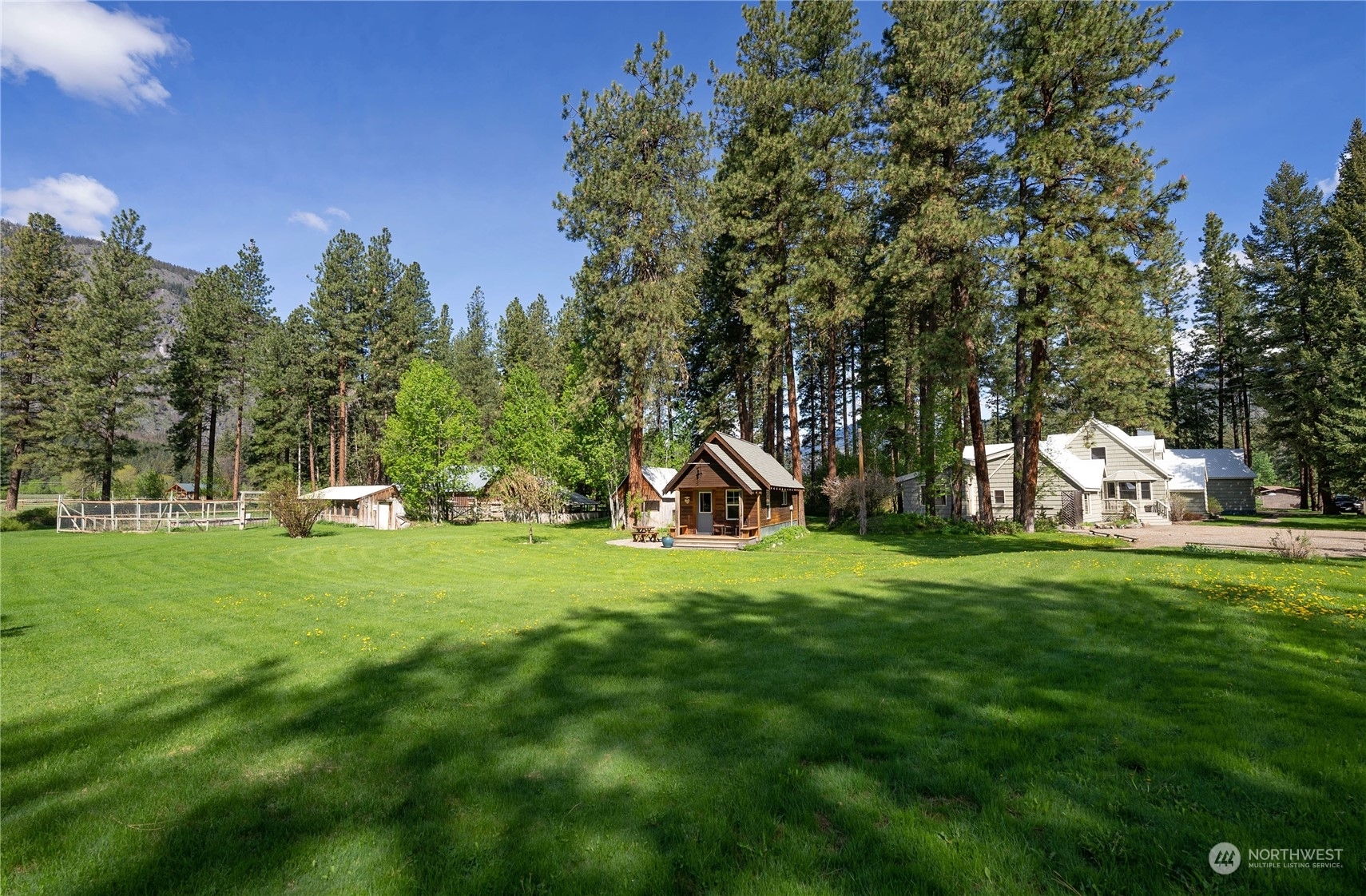 Property Photo:  887 Wolf Creek Road  WA 98862 