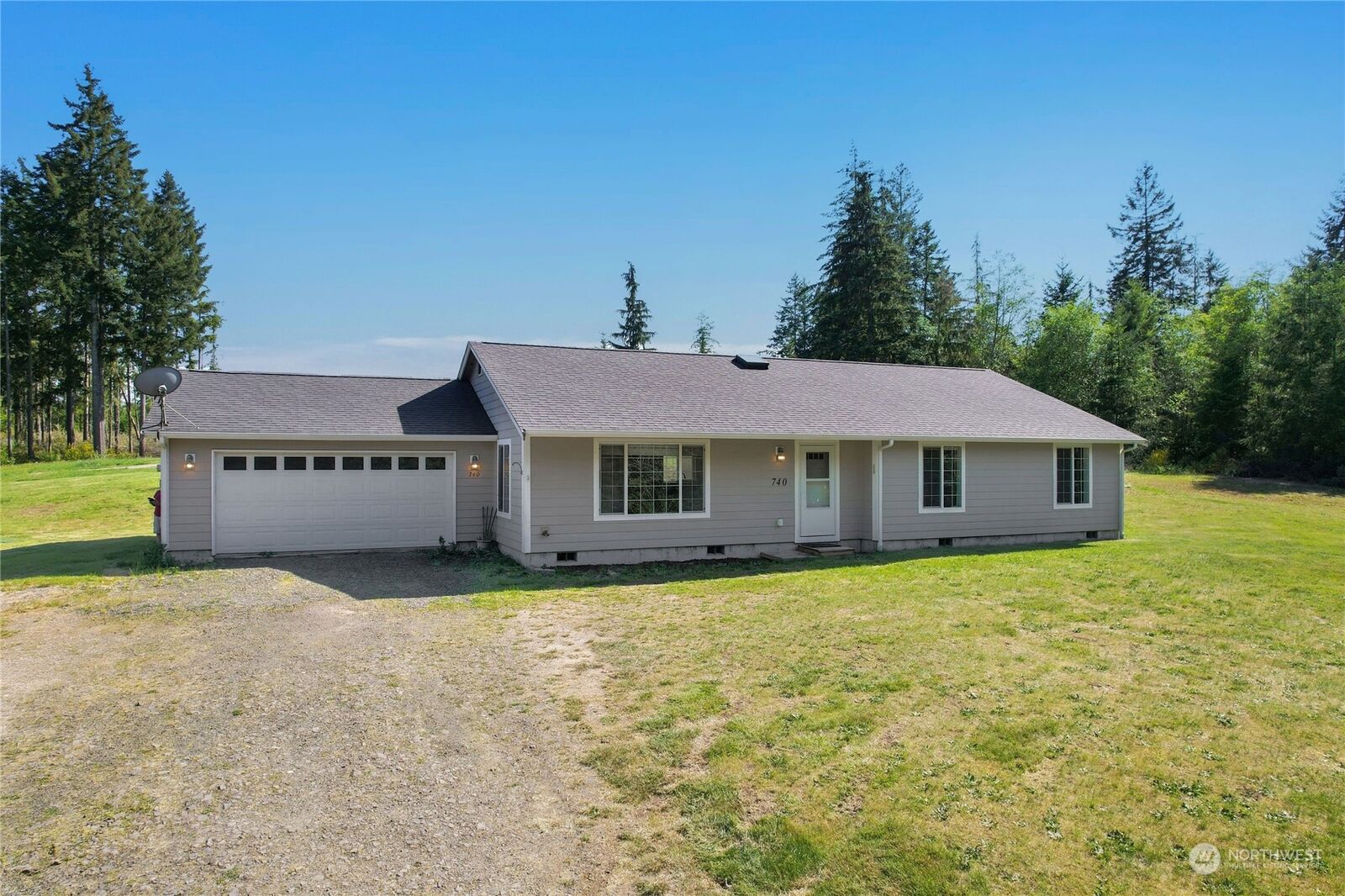 Property Photo: 740 E Thornton Road WA 98584