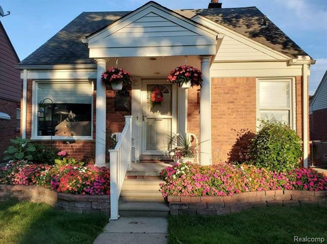 Property Photo:  3343 Croissant Street  MI 48124 