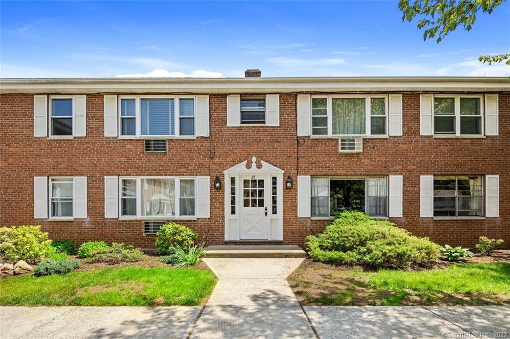 Property Photo: 87 Shadow Lane B1 CT 06110