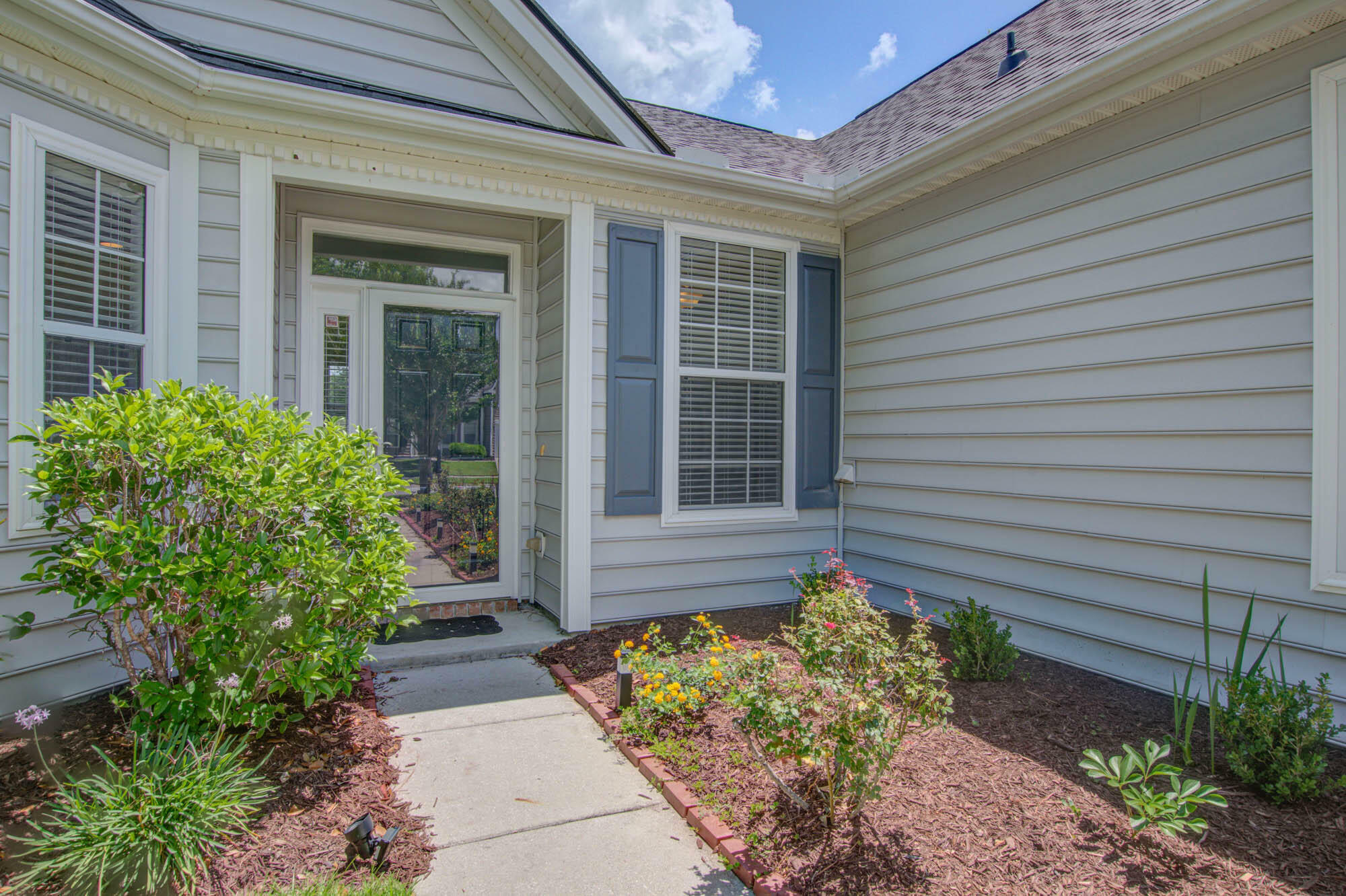 Property Photo: 1470 Ashley Garden Boulevard 29414