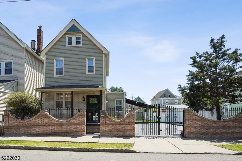 Property Photo:  334 Cortlandt St  NJ 07109 