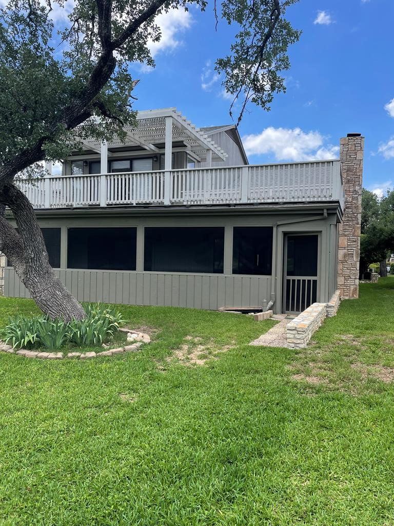 Property Photo:  380 Englewood Dr  TX 78028 