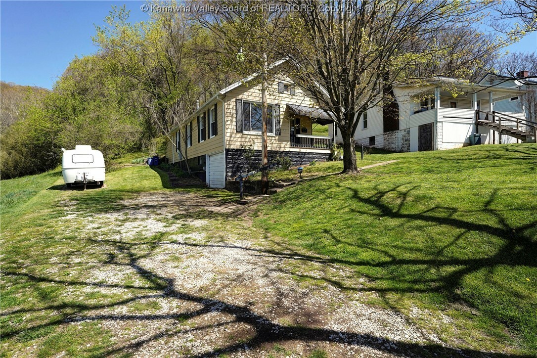 Property Photo: 3526 Washington Street W WV 25387