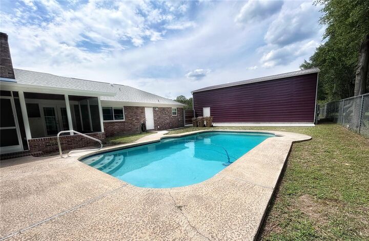 Property Photo:  1315 La Salida Way  FL 34748 