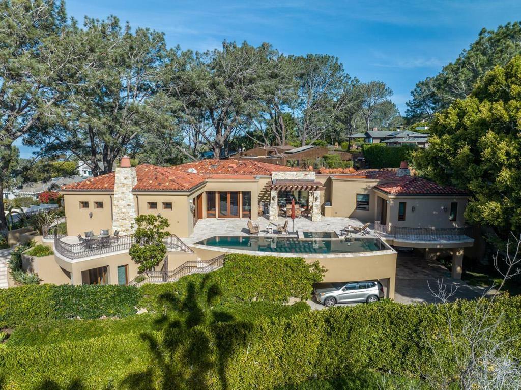 Property Photo: 271 Ocean View CA 92014