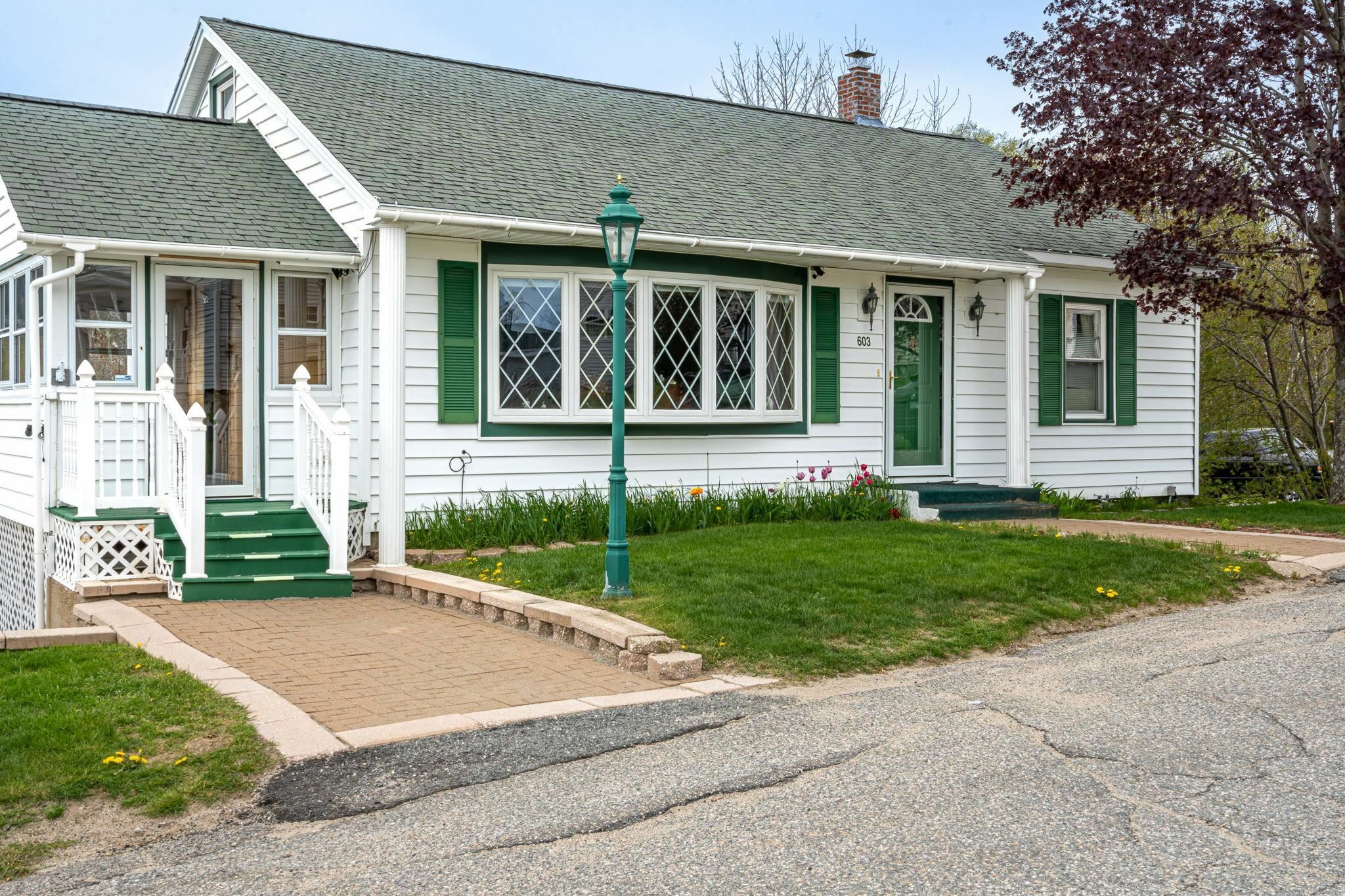 Property Photo:  603 Lincoln Avenue  NH 03570 