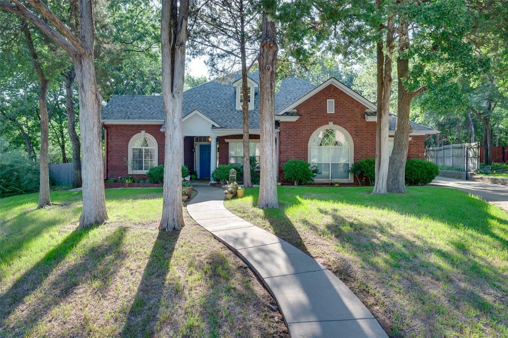 Property Photo:  9 Red Bluff Court  TX 76063 