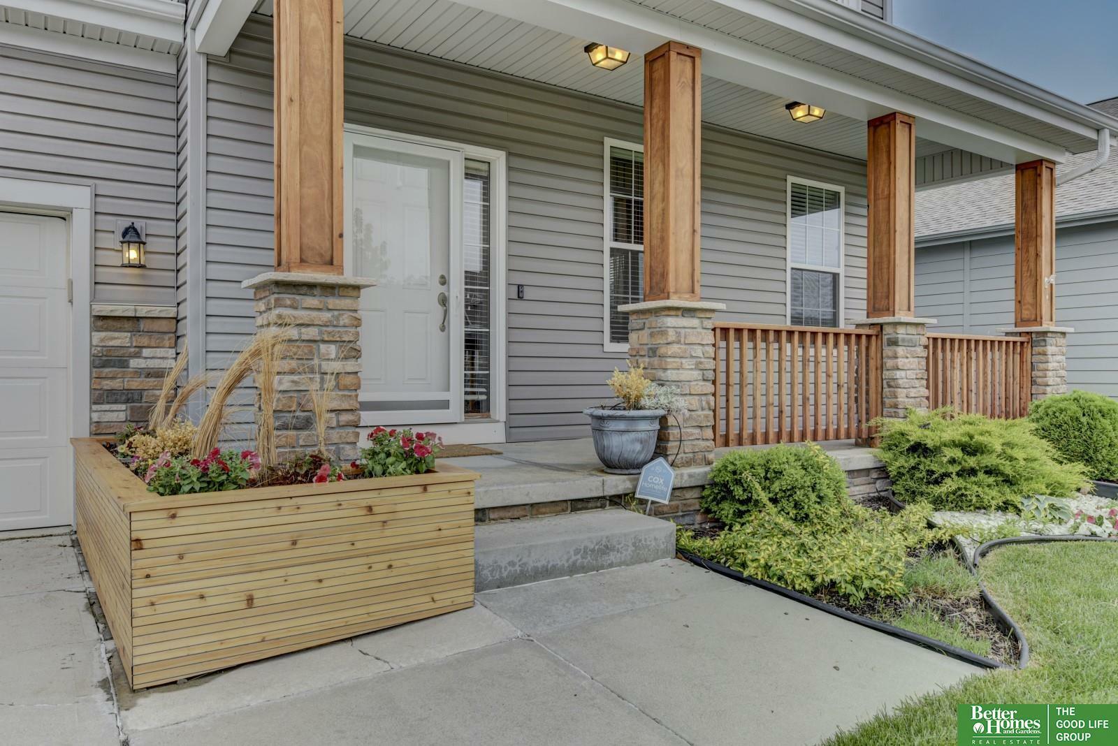 Property Photo: 8211 N 172 NE 68007