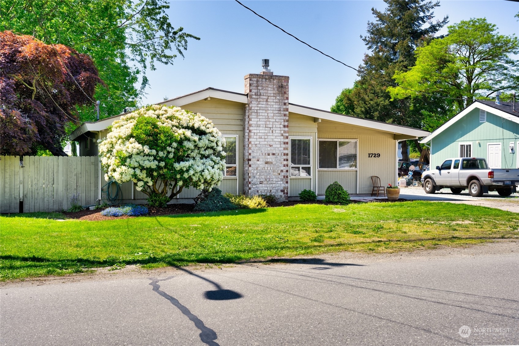 Property Photo:  1729 S 6th Street  WA 98273 