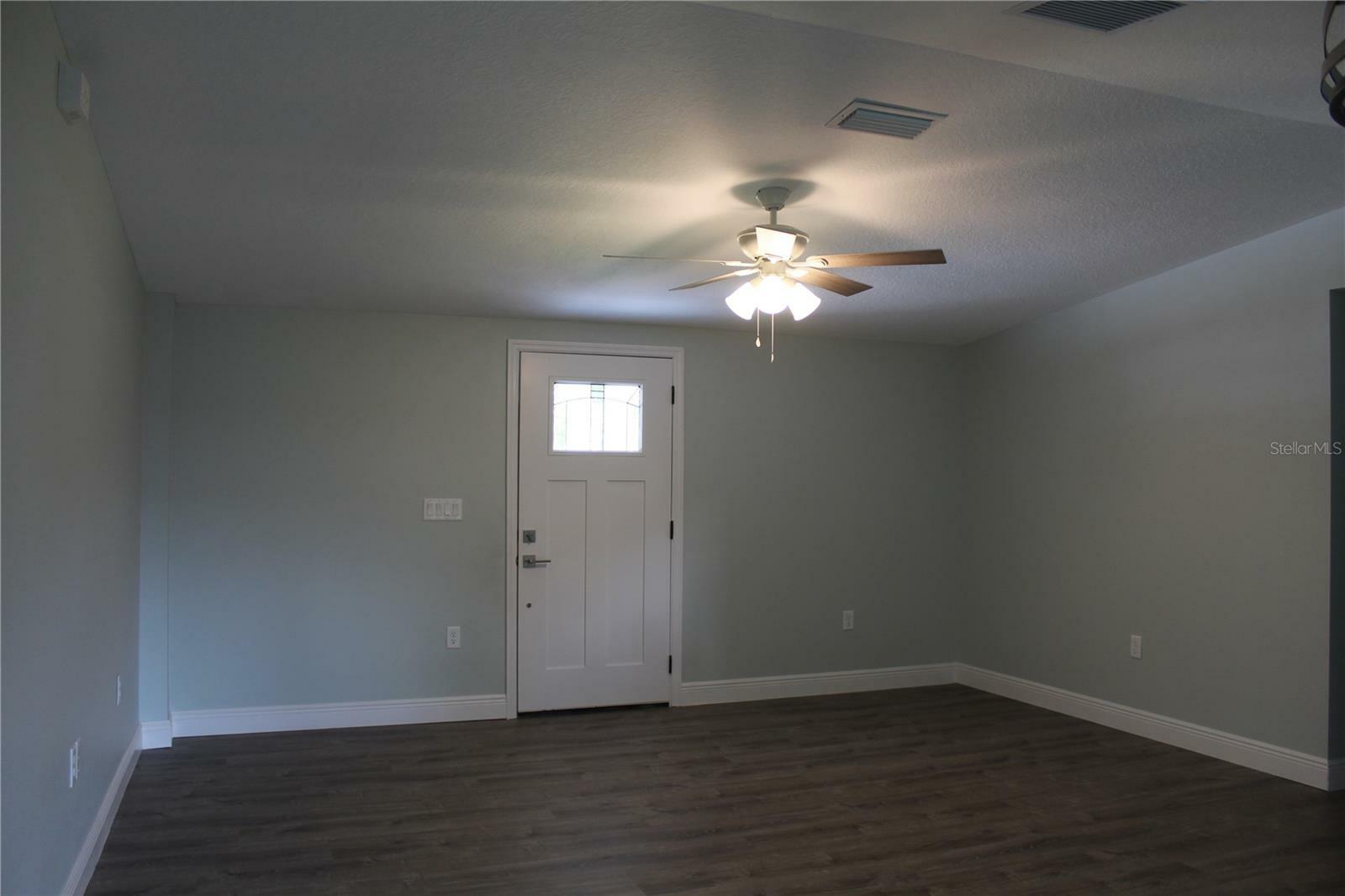 Property Photo:  552 N Thorpe Avenue  FL 32763 