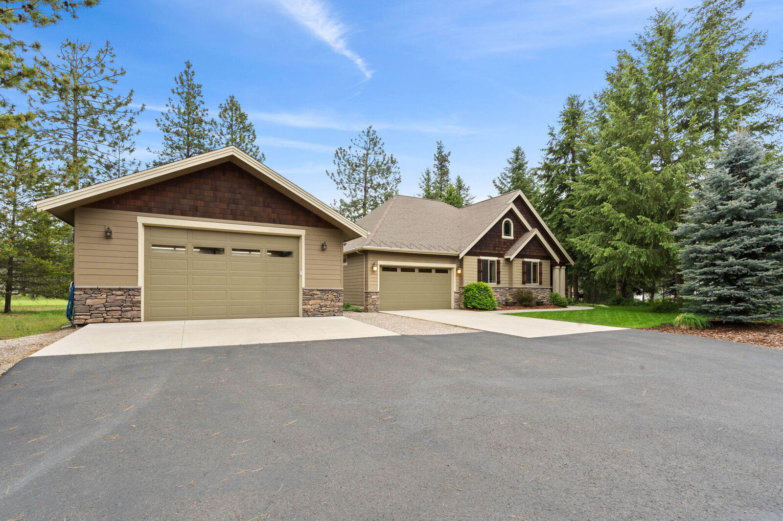 Property Photo:  539 Palmer Ln  WA 99109 