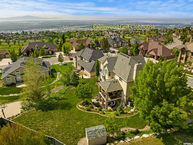 Property Photo: 530 S Tanglewood Loop UT 84054