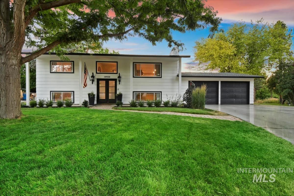 10920 W Estate Dr  Boise ID 83709 photo