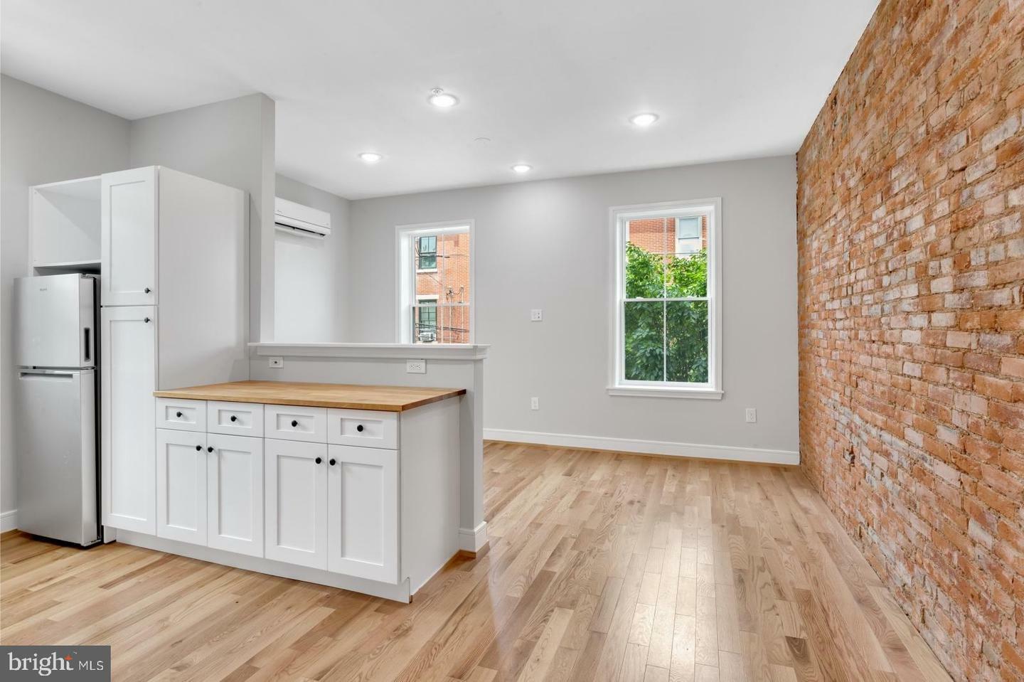 Property Photo:  1916 Poplar Street 2N  PA 19130 