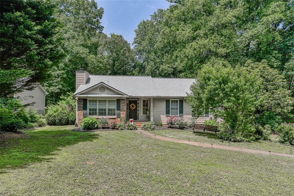 Property Photo: 2010 Sunrise Circle GA 30040