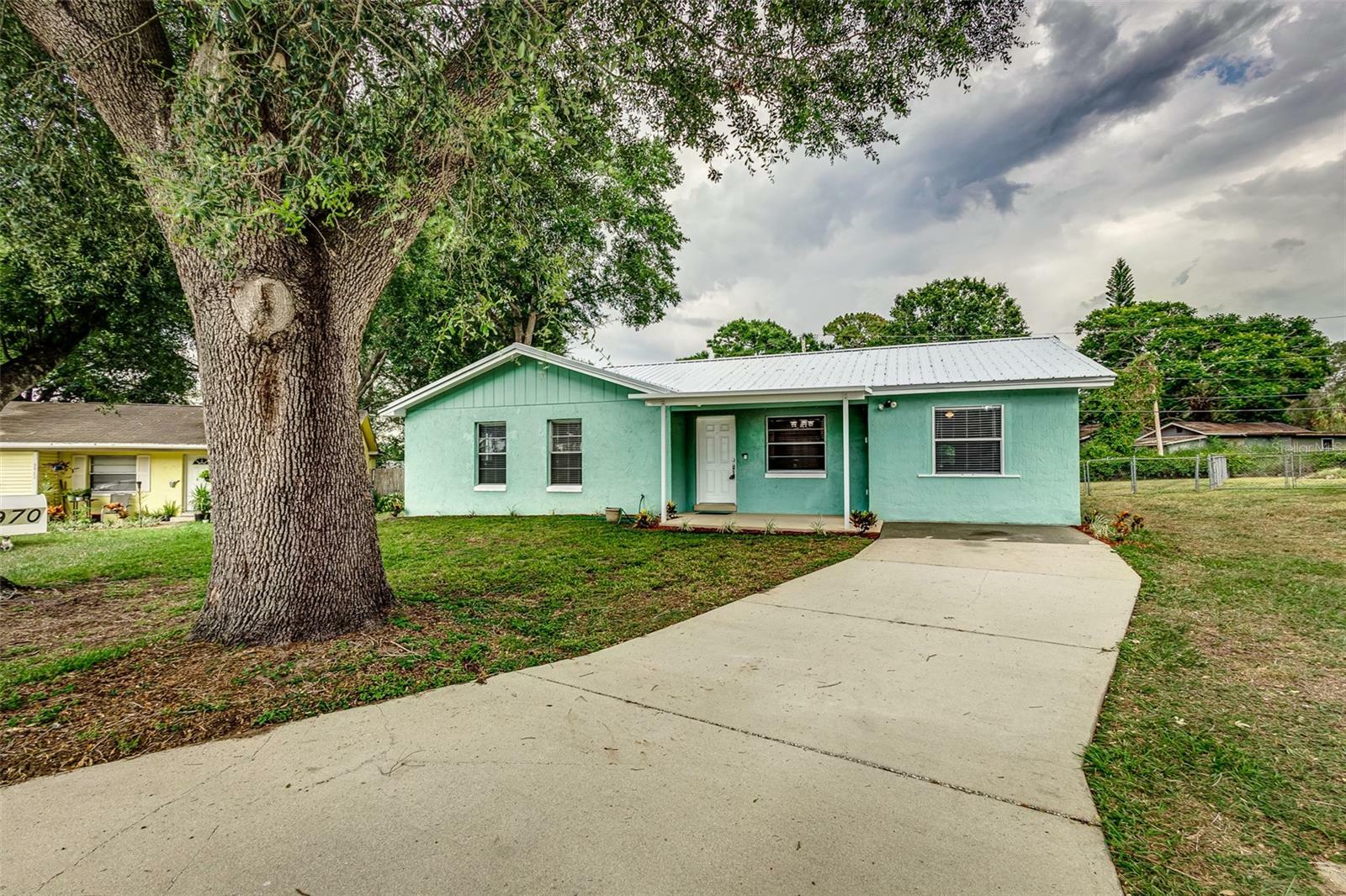 Property Photo:  3970 Feather Drive  FL 33812 