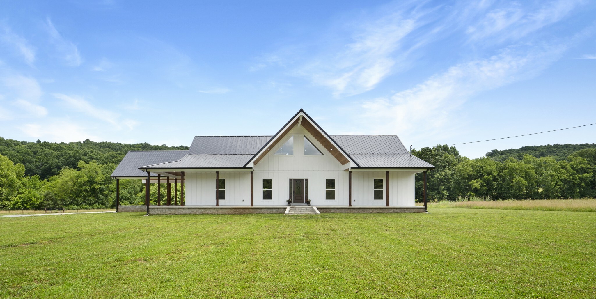 Property Photo:  1782 Snake Creek Rd  TN 37019 