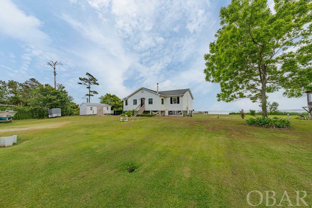 Property Photo: 131 Bayview Drive NC 27978