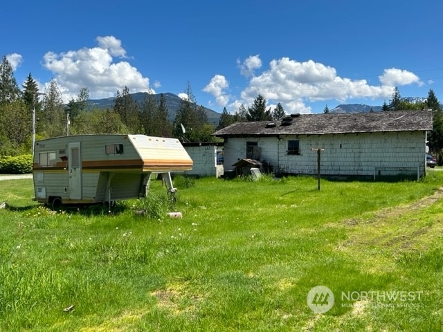 Property Photo:  8712 Arnold Lane  WA 98237 