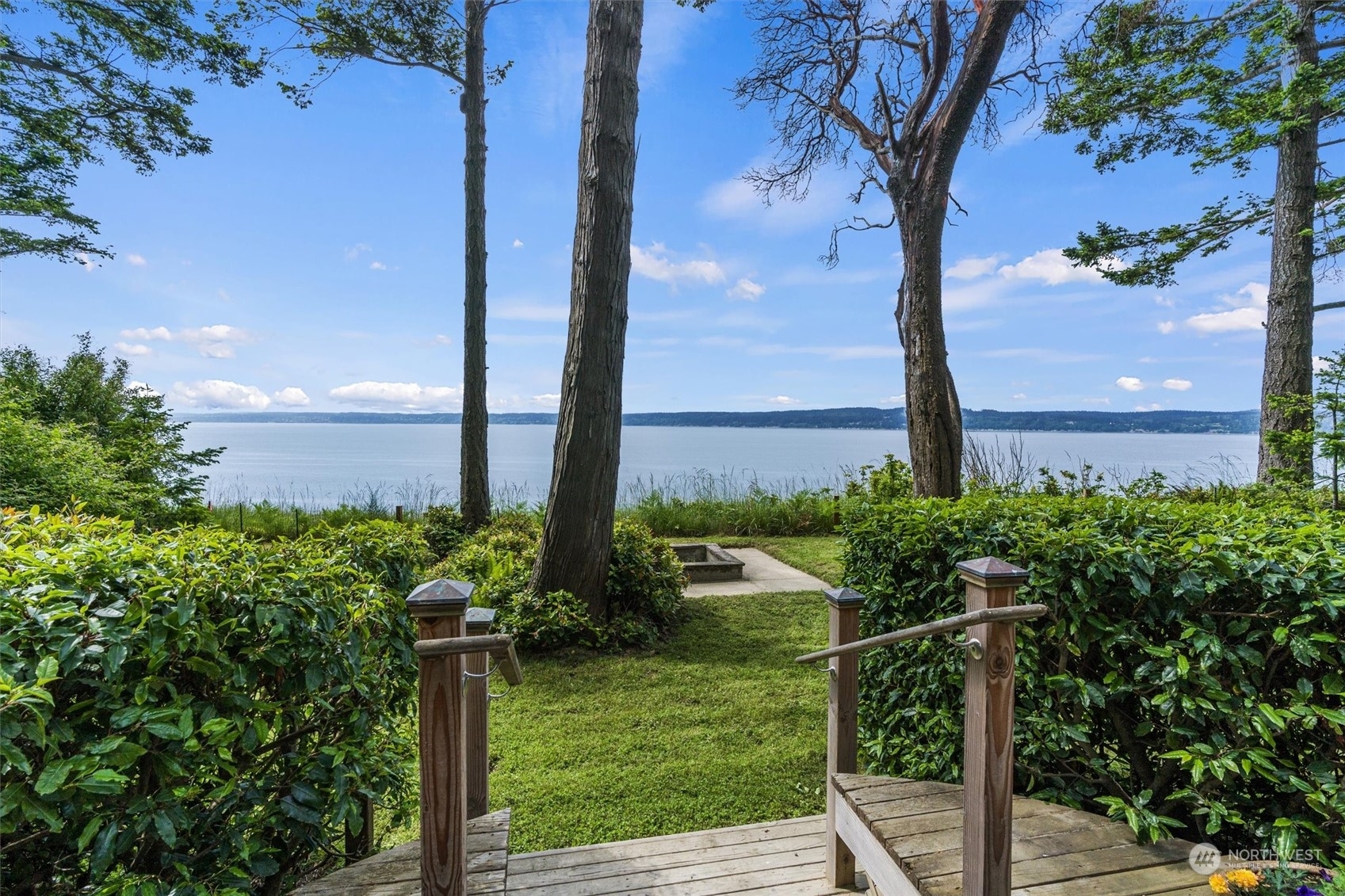 Property Photo:  2882 S Camano Drive  WA 98282 