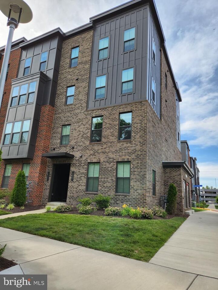 12831 Milling Stone Terrace 9  Herndon VA 20171 photo