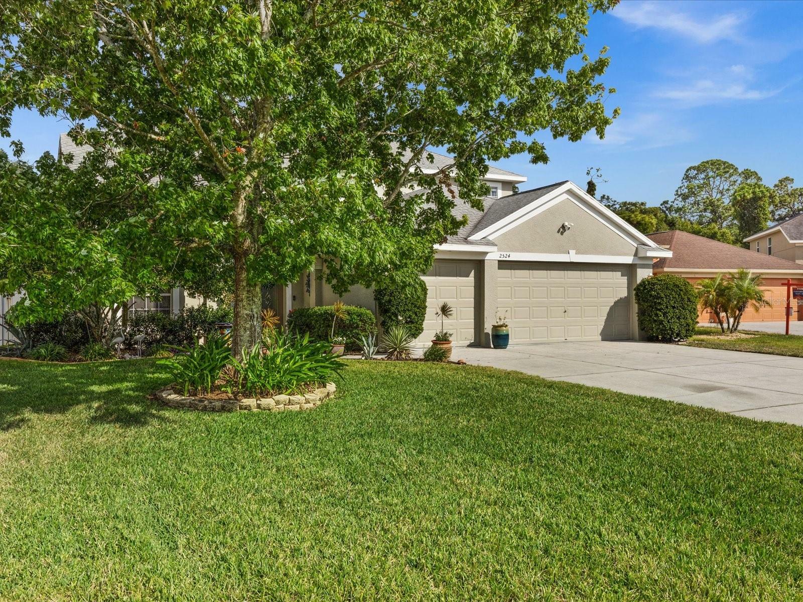 Property Photo:  2524 Eagles Crest Court  FL 34691 