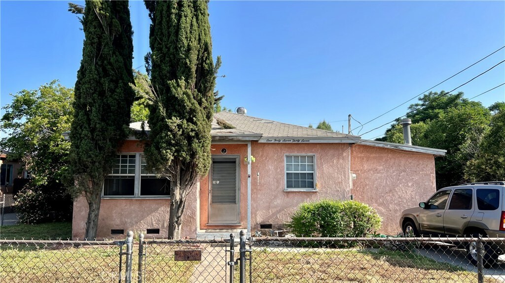 Property Photo:  14737 Valencia Avenue  CA 92335 