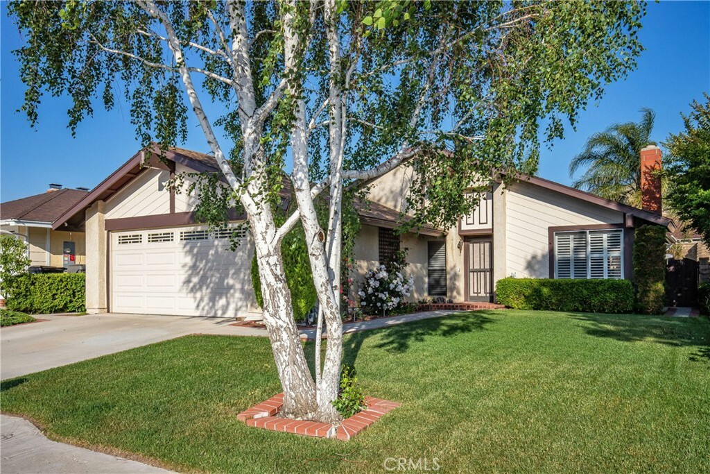 Property Photo:  27554 Falling Star Lane  CA 91350 