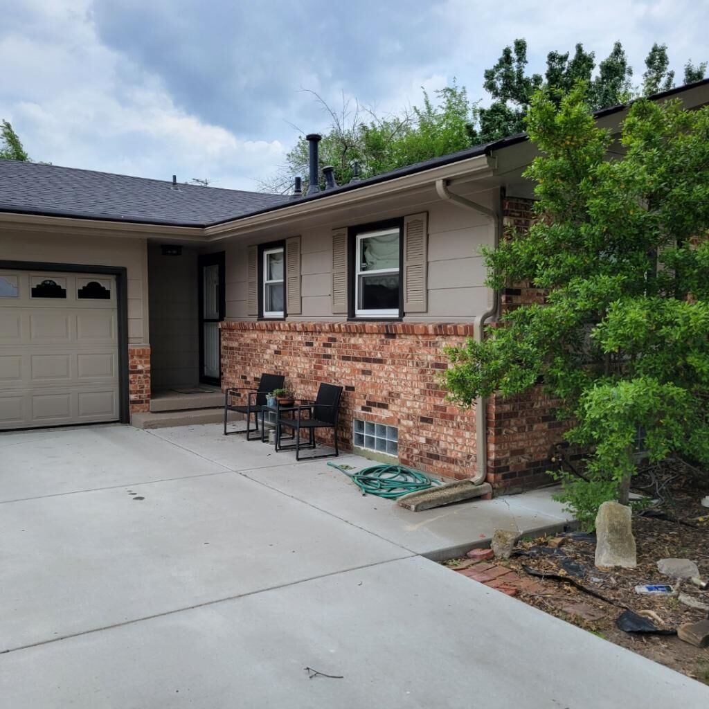 Property Photo: 4814 S Kessler Ave KS 67217