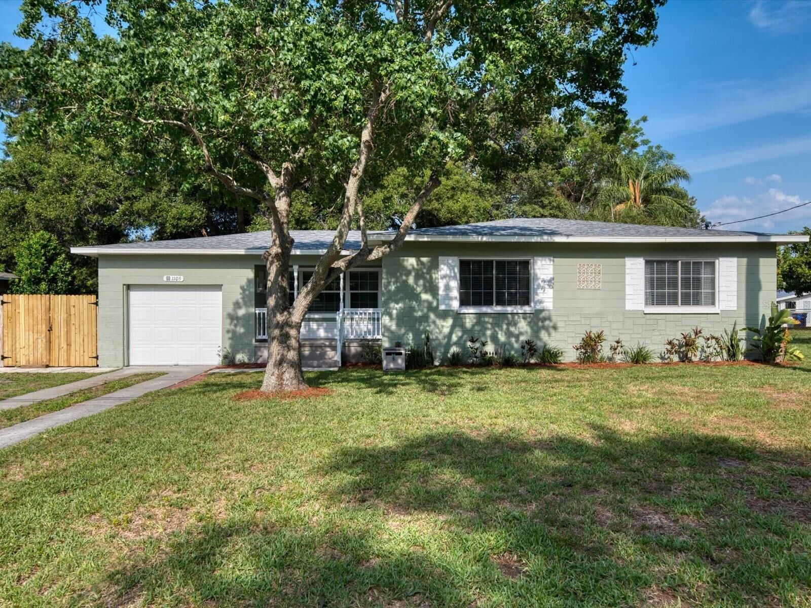 Property Photo: 1105 S Betty Lane FL 33756