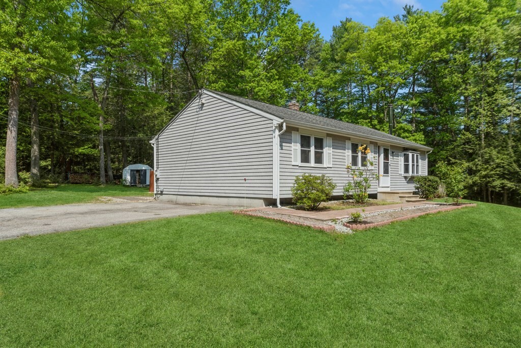 Property Photo:  6 Dolge Ct.  MA 01540 