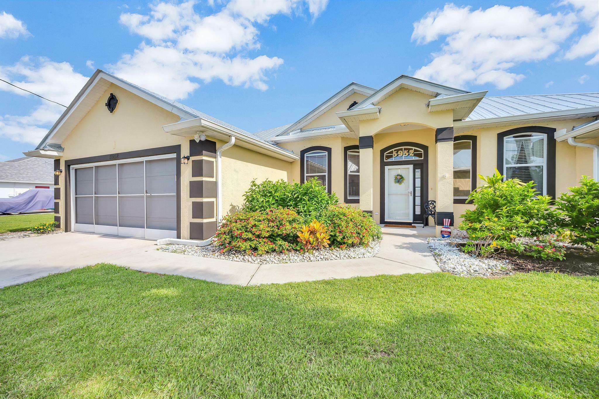 Property Photo:  5952 NW Favian Avenue  FL 34953 