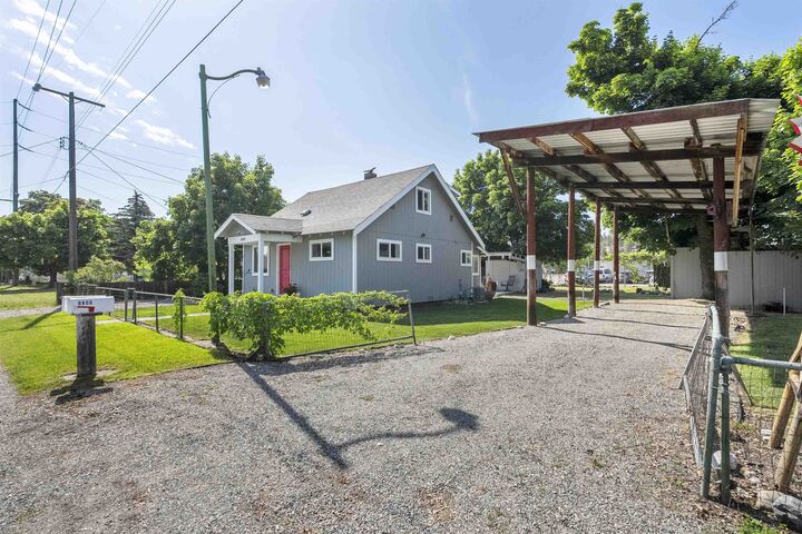 8810 E Harrington Ave  Spokane Valley WA 99212 photo