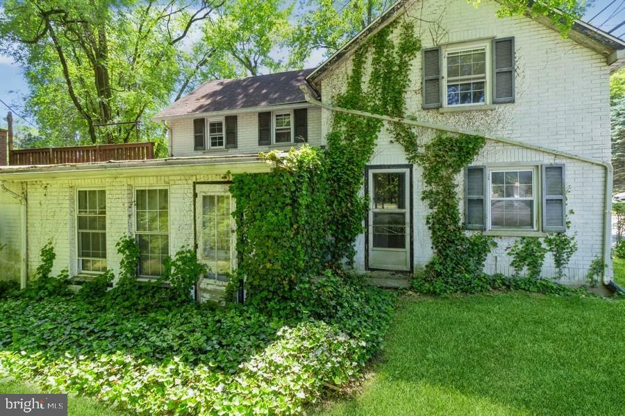 1214 King Road  West Chester PA 19380 photo