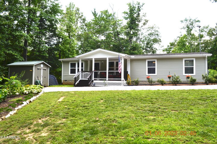 105 Scenic Drive  Harriman TN 37748 photo