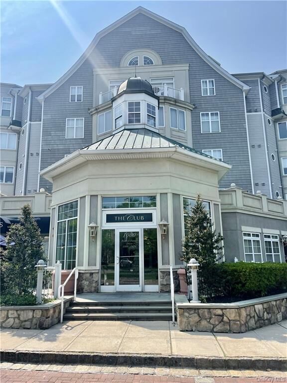 Property Photo: 1220 Round Pointe Drive NY 10927