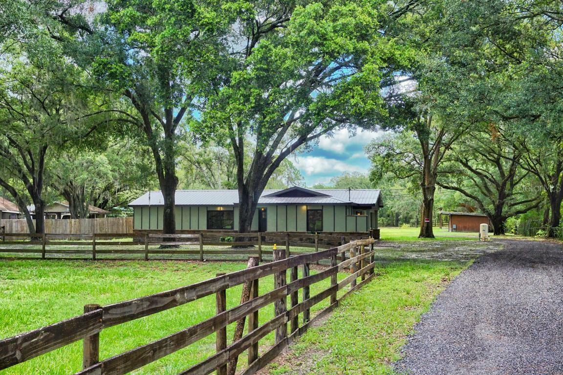 Property Photo: 5106 Five Acre Road FL 33565