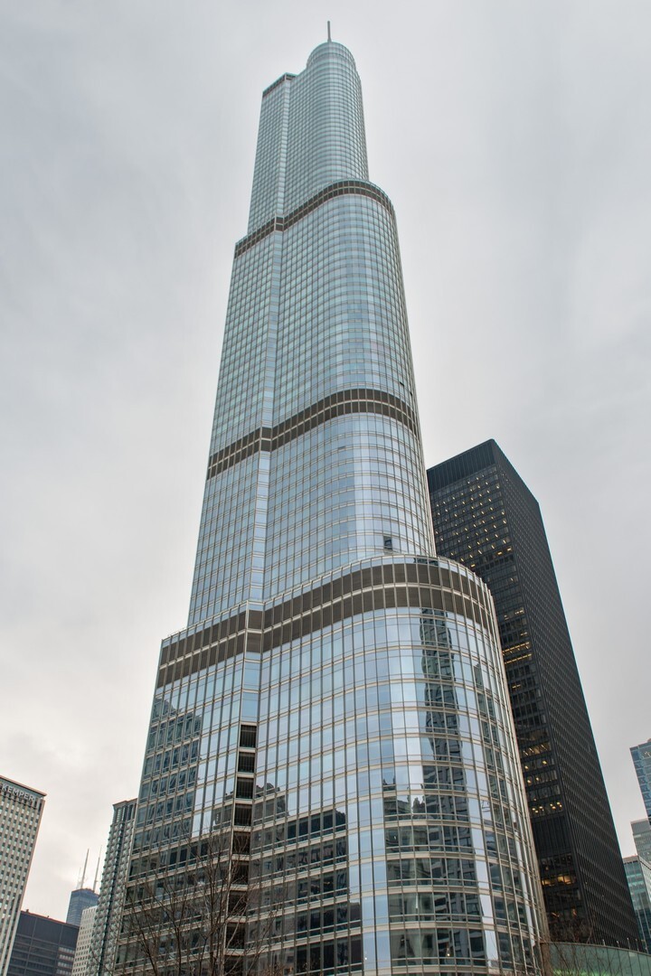 Property Photo: 401 N Wabash Avenue 63F IL 60611