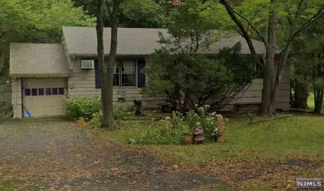 Property Photo: 142 Ellsworth Terrace NJ 07452
