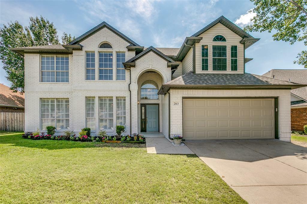 Property Photo: 263 Meadowside Drive TX 76248