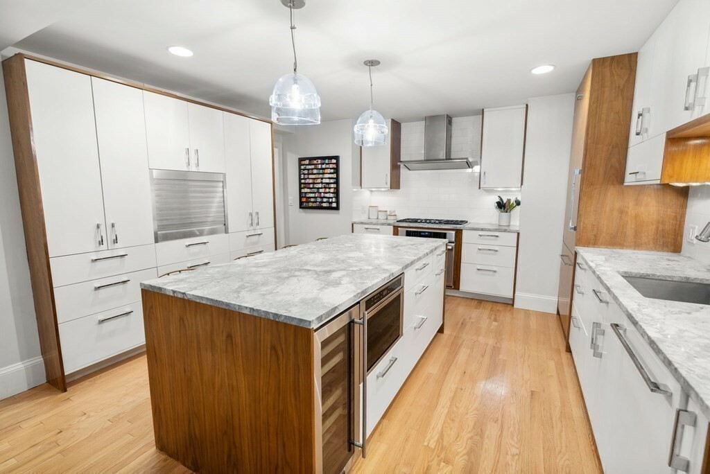 Property Photo: 29 Upton Street 1 MA 02118